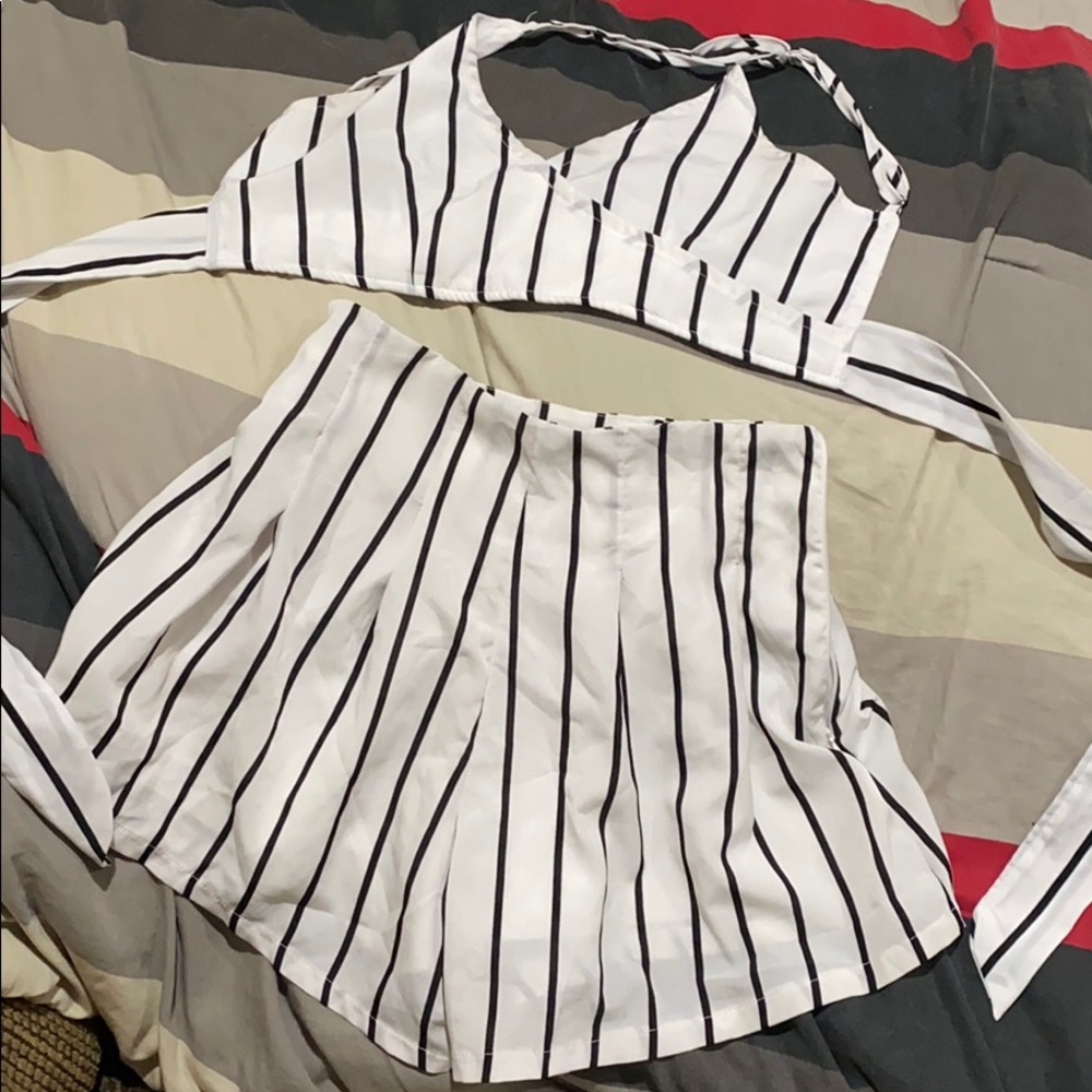 Women’s short and back tie crop top set